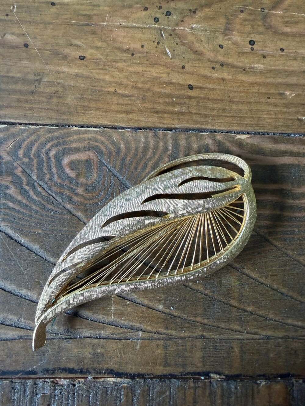 Monet Vintage Gold Tone Leaf Harp Brooch